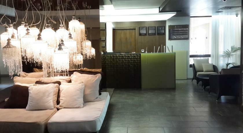 阳光海滩Boutique Studio At Oasis Vip Club公寓 外观 照片